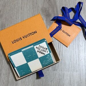 Louis Vuitton Teal and White Checkered card holder